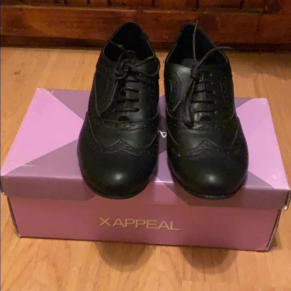 X-Appeal Women’s Oxford shoes